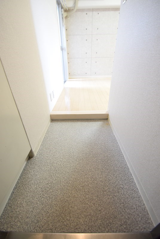 リエス東堀川 玄関