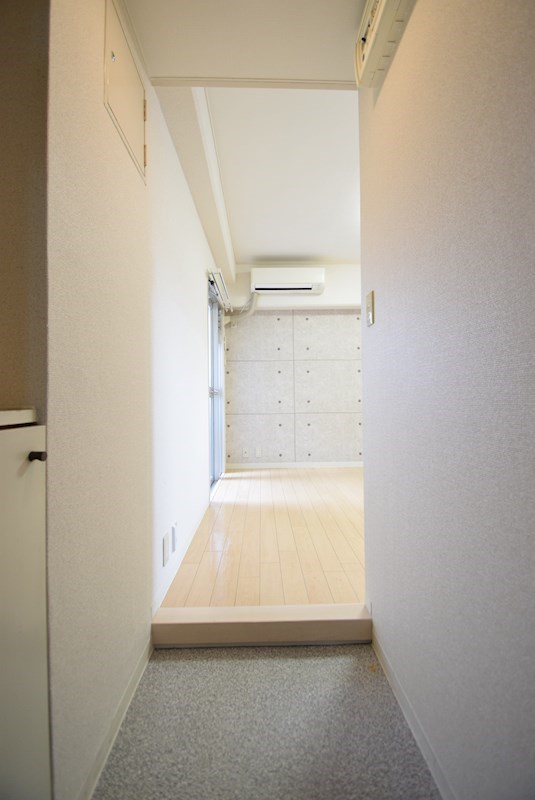 リエス東堀川 玄関