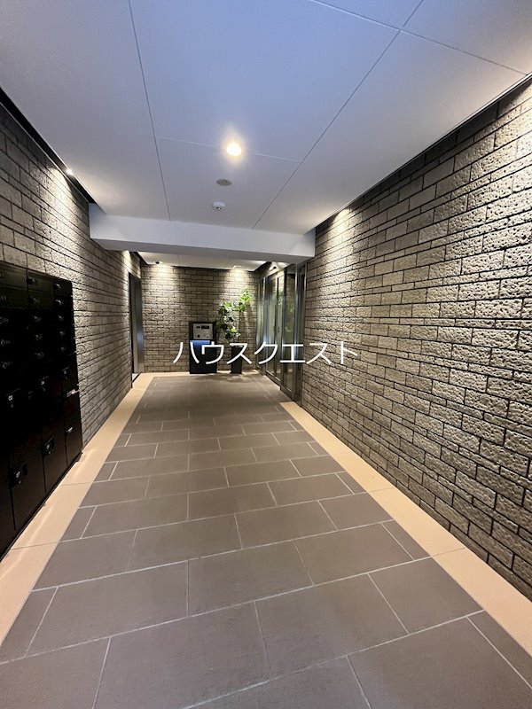 RIVER MOAT SHIJO エントランス