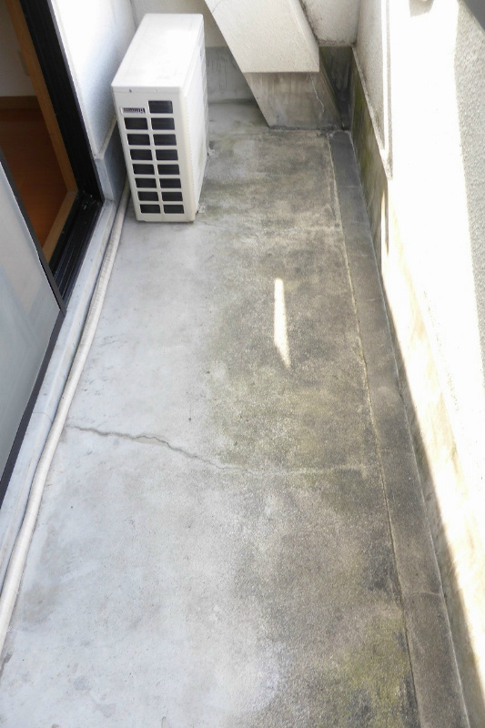 ヴィラ東海15号館 ベランダ