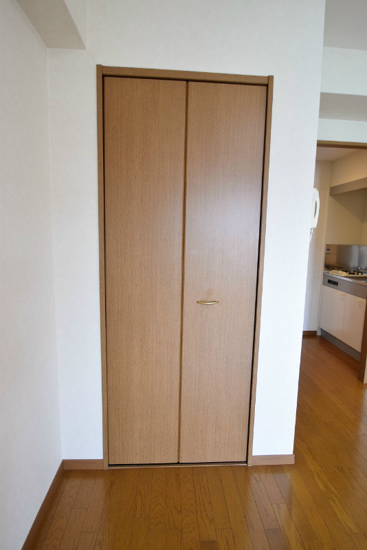 エスト堀川 収納