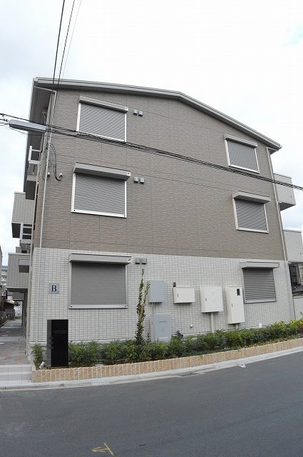 グランソレイユ西院A棟 外観