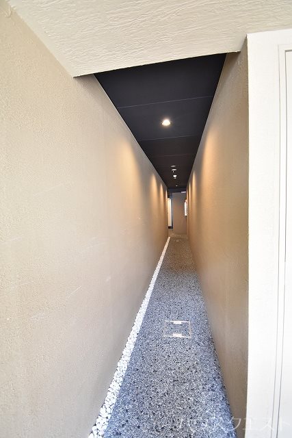 アイカーサ綾小路 エントランス