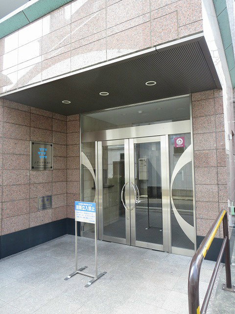 メディナ丹波口 エントランス