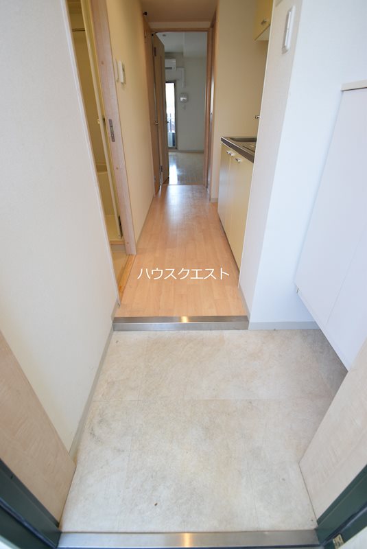 ぺルージュ油小路 玄関