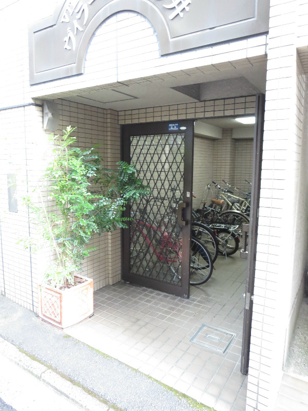 ヴィラージュ醒ヶ井 エントランス