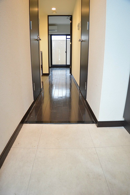 アスヴェル京都外大前 玄関
