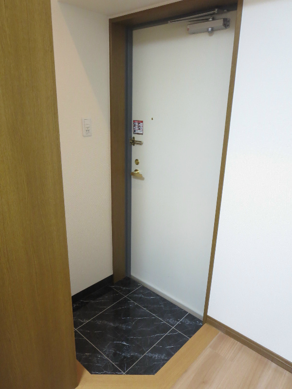 ラフィーネ四条堀川 玄関