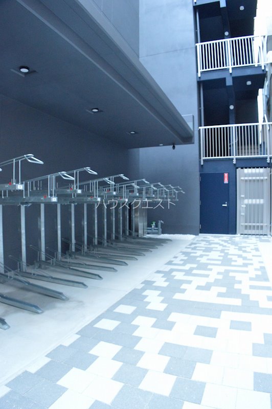 THE RESIDENCE 二条駅前 駐車場