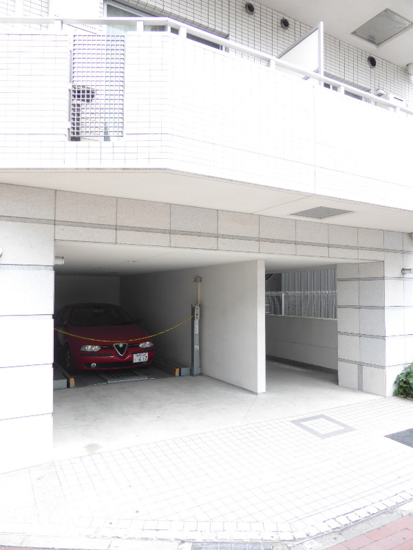 グラマシー京都 駐車場