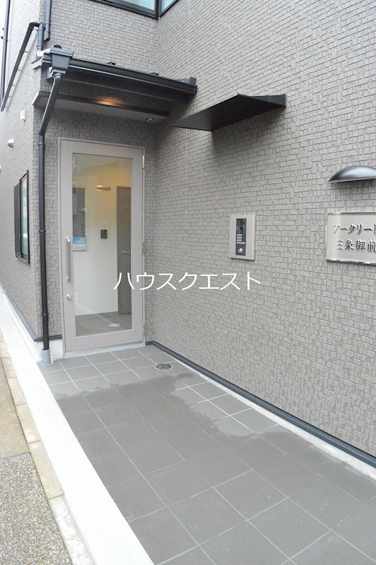 アークリード三条御前 エントランス