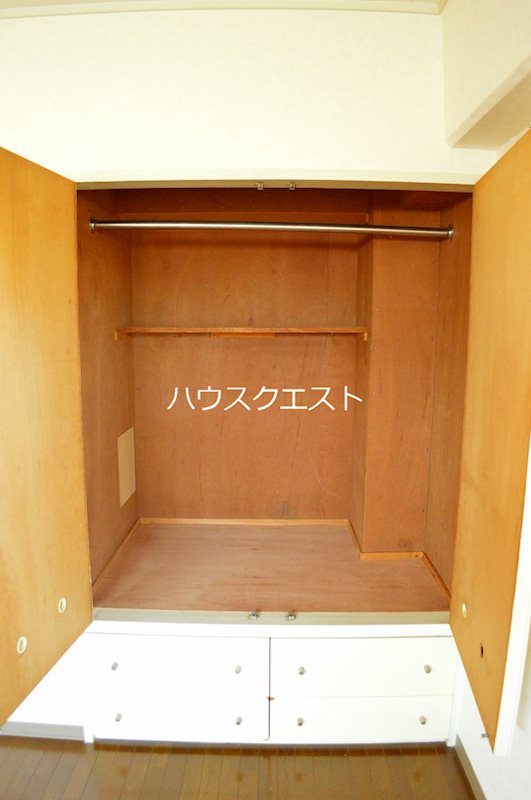 フレグランス大宮 収納