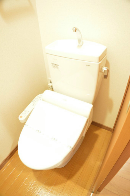 articles(アーティクルズ) トイレ