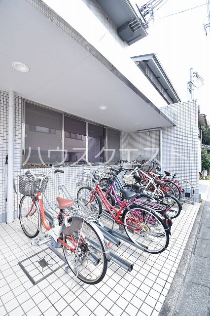 シボラ六条高倉 駐車場