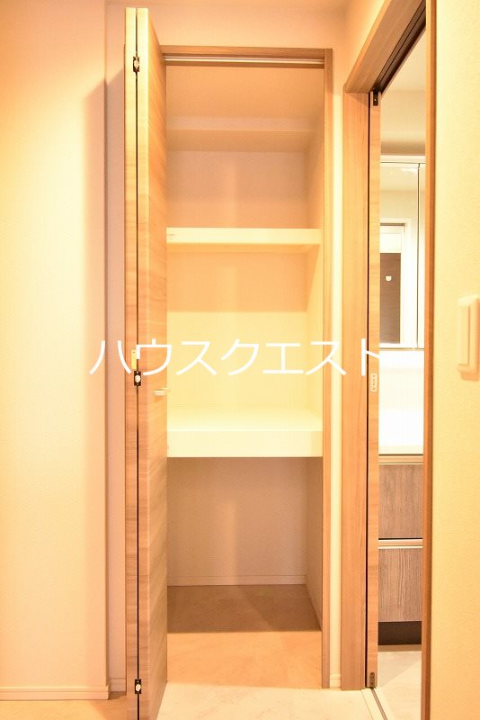 ルッソ烏丸五条 収納
