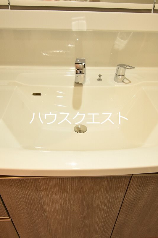 ルッソ烏丸五条 洗面所