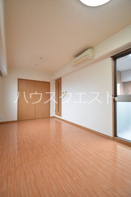 ビレイユ眞英河原町 リビング