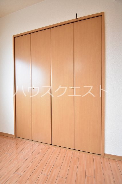 ビレイユ眞英河原町 収納