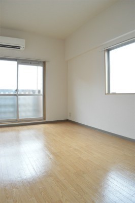 西院くめマンション ベッドルーム