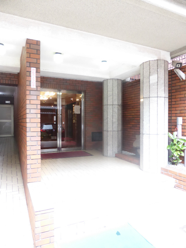 ルネ河原町 エントランス