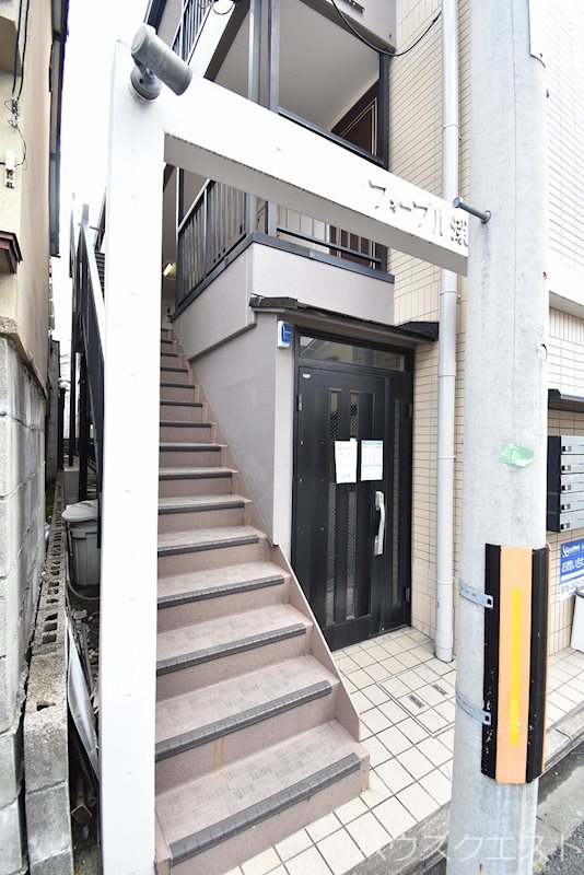 フォーブル深草 エントランス