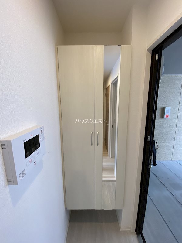 シャンポール雅 玄関