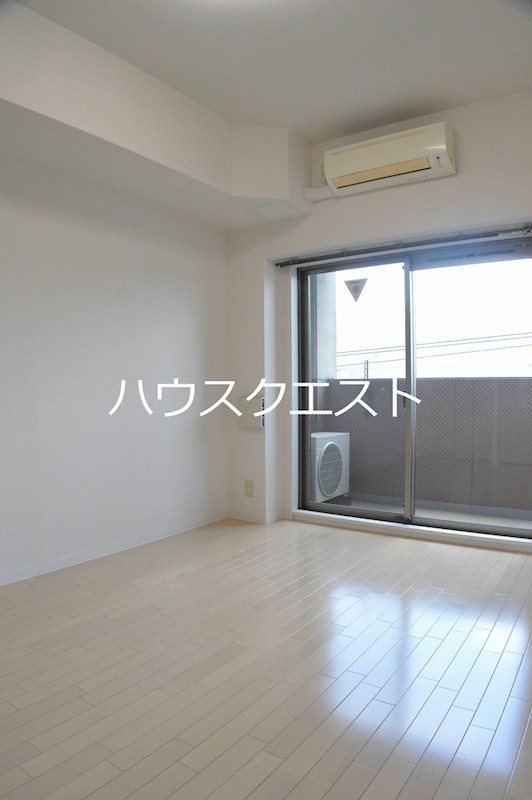 スワンズ京都油小路 リビング