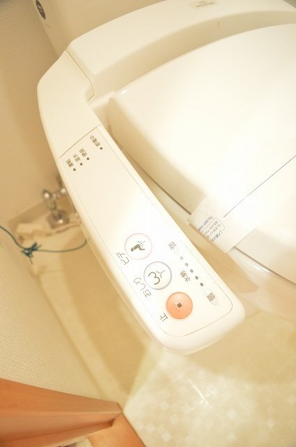 サンロイヤル三条 トイレ
