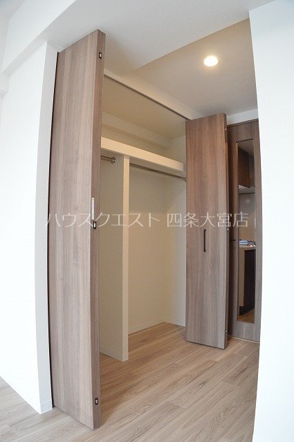 エステムコート京都西大路 収納