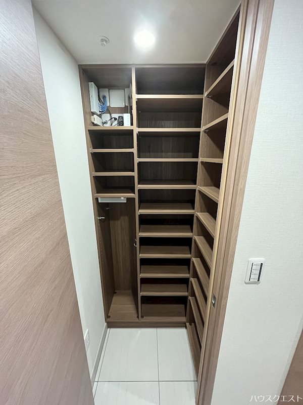ジオエント御所北寺町通 収納