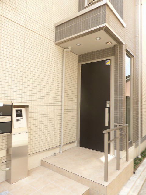 コエーダコート大宮 エントランス