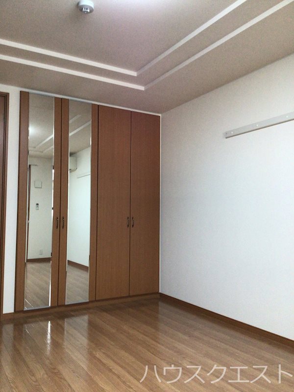 For The God  ベッドルーム