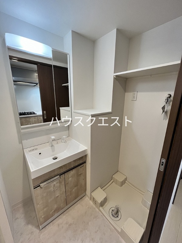 アスヴェル京都四条西院 洗面所