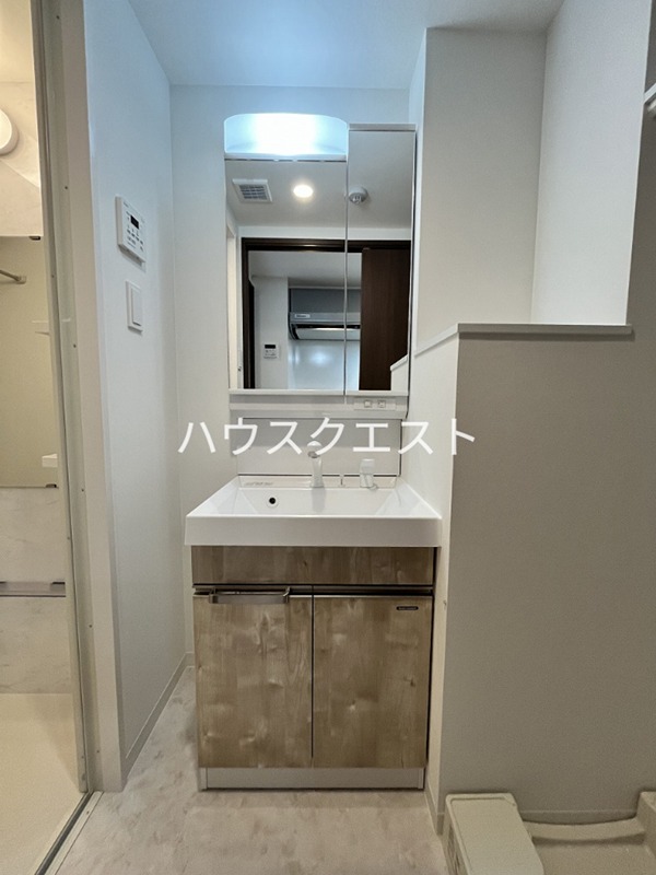 アスヴェル京都四条西院 洗面所