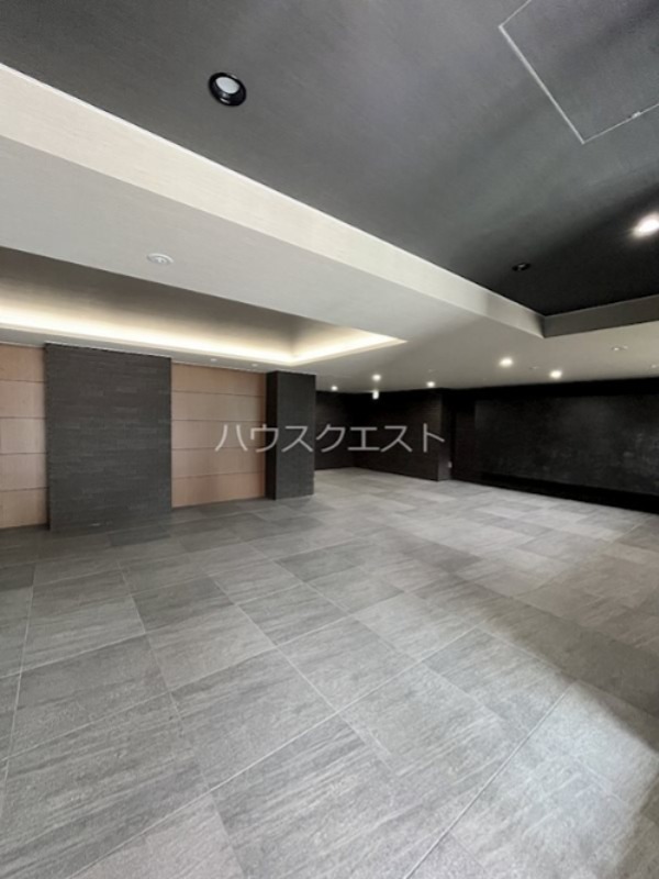 アスヴェル京都四条西院 エントランス