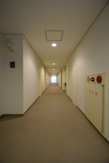 レヴィア北白川 エントランス