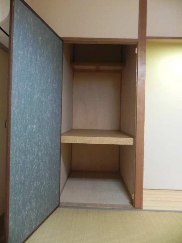 レヴィア北白川 収納