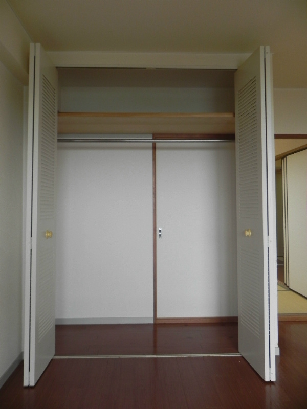 レヴィア北白川 収納