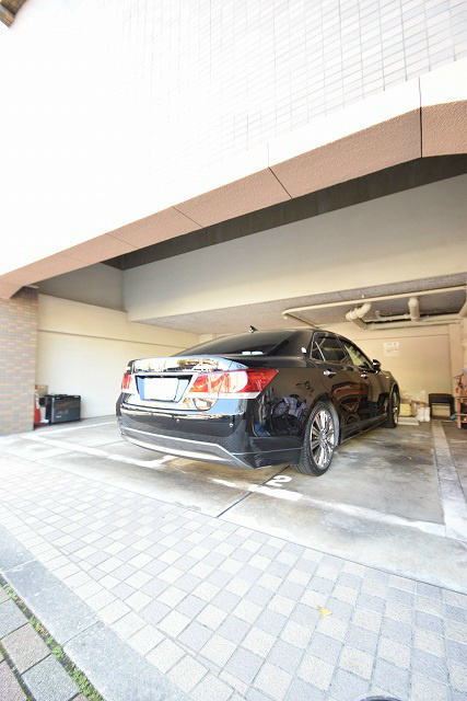 ラナップスクエア京都北野 駐車場