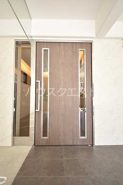 サイプレス西院 エントランス