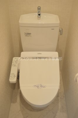 フラッティ西大路花屋町 トイレ
