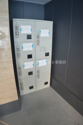 フラッティ西大路花屋町 エントランス