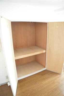 グランフォルム西院 収納