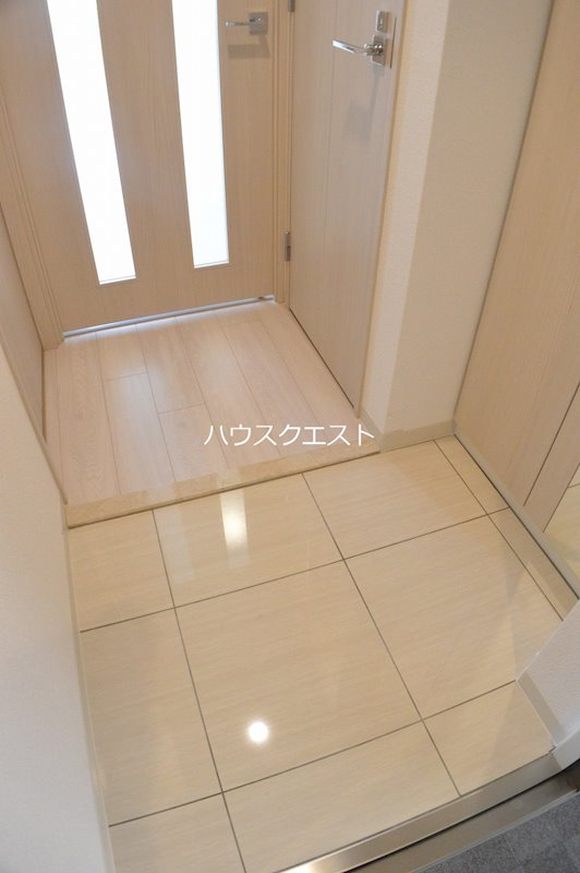 ベラジオ京都西院ウェストシティⅢ 玄関