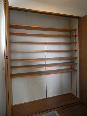 ビラ妙松館 収納