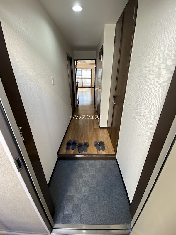 ルミエール沼田 玄関