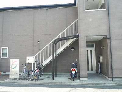 STELLA ALPINA エントランス