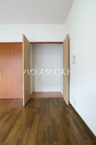 鏡石ハウス 収納