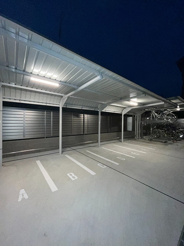 ファステート京都西陣エール 駐車場