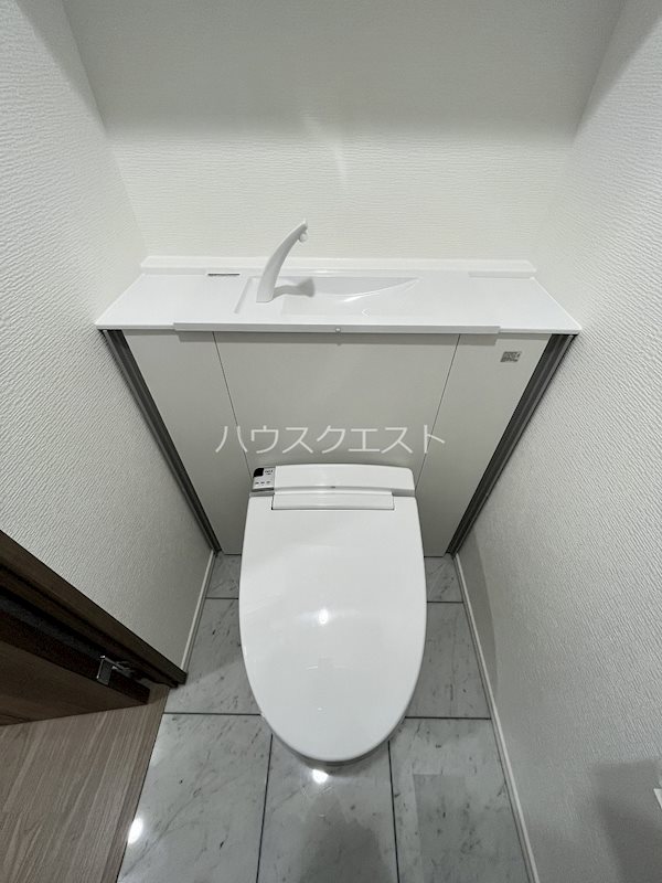 リーガル京都堀川五条通りⅡ トイレ